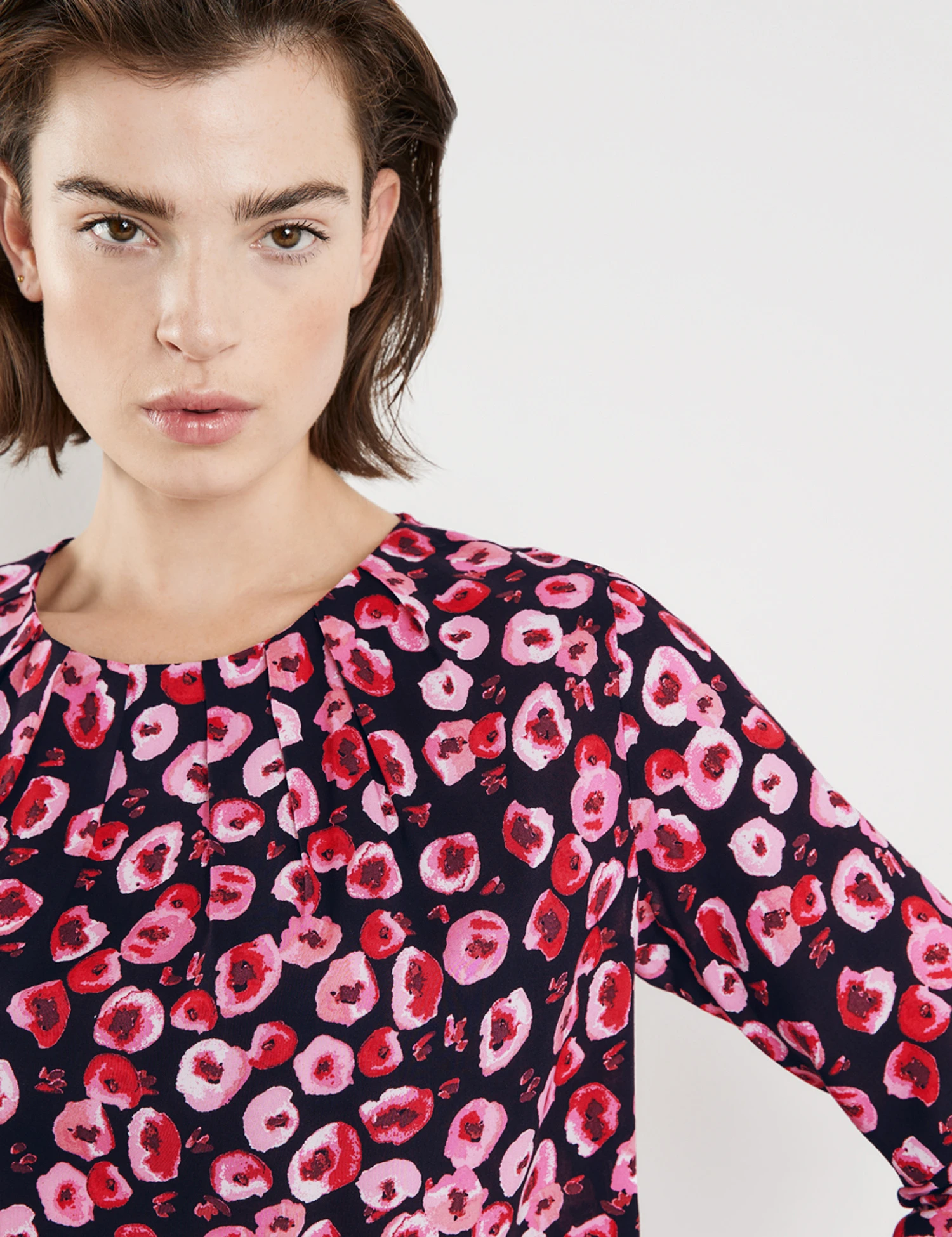 Taifun 3/4 Arm Bluse Mit Allover-Print 6 Taifun 3/4 Arm Bluse Mit Allover-Print - Image 4