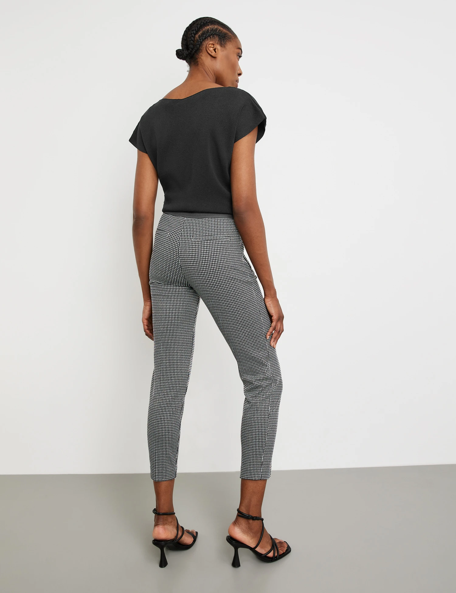 Gerry Weber 7/8 Stretchhose Mit Dehnbund 7 Gerry Weber 7/8 Stretchhose Mit Dehnbund - Image 5