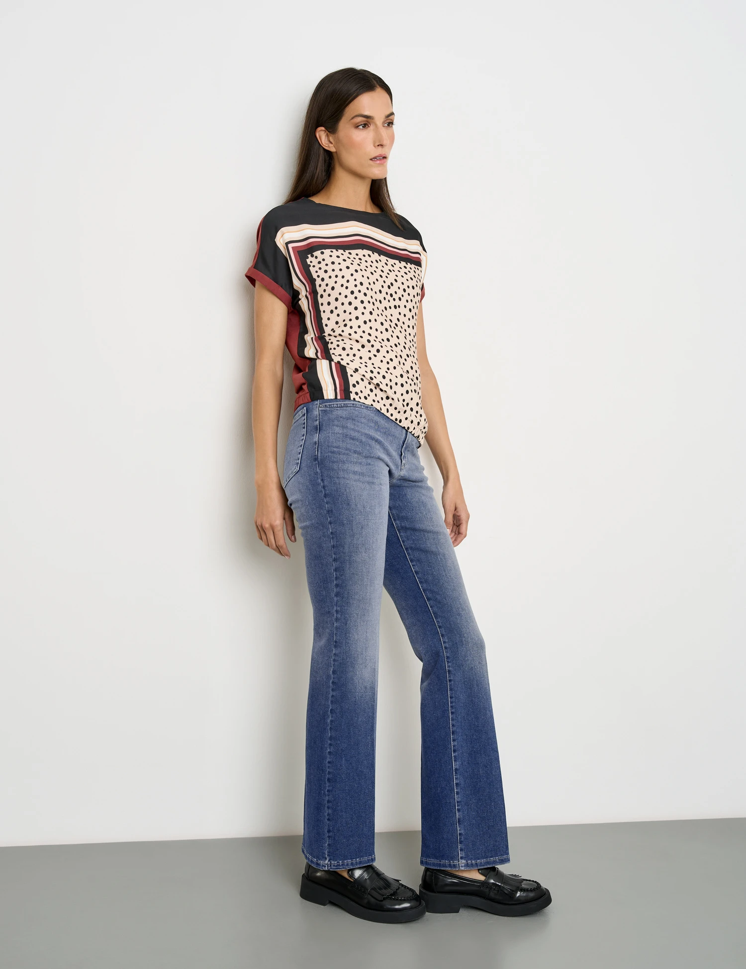 Gerry Weber Bedrucktes Blusenshirt Mit Gerafftem Saum 7 Gerry Weber Bedrucktes Blusenshirt Mit Gerafftem Saum - Image 5