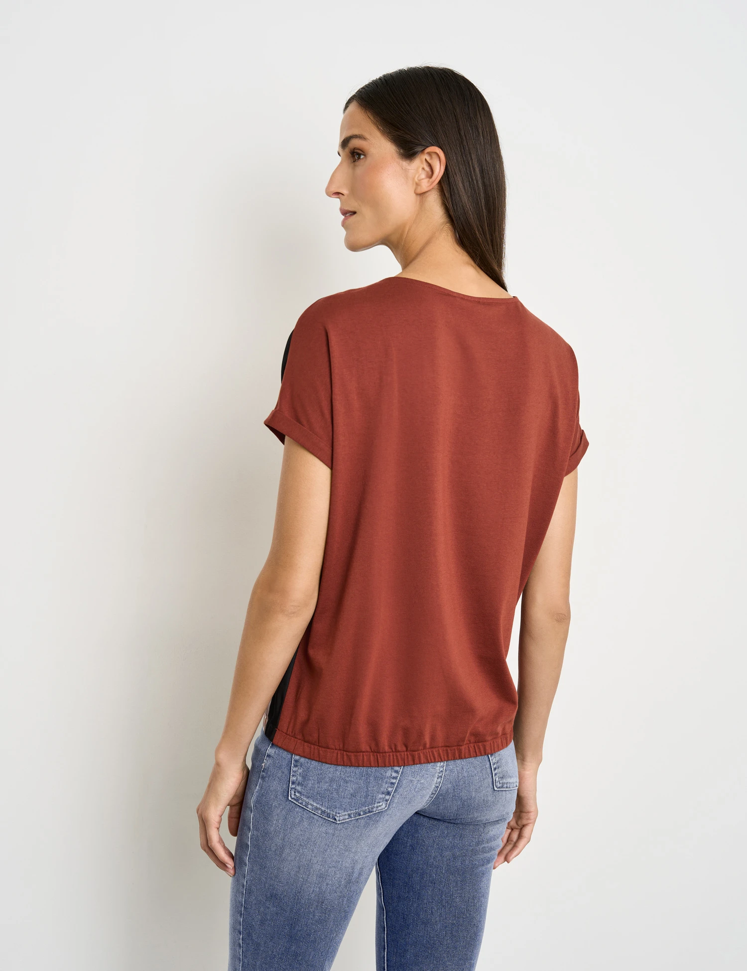 Gerry Weber Bedrucktes Blusenshirt Mit Gerafftem Saum 8 Gerry Weber Bedrucktes Blusenshirt Mit Gerafftem Saum - Image 6