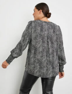 Bluse Aus Nachhaltiger Qualität -Feine Mode bluse aus nachhaltiger qualitaet 104