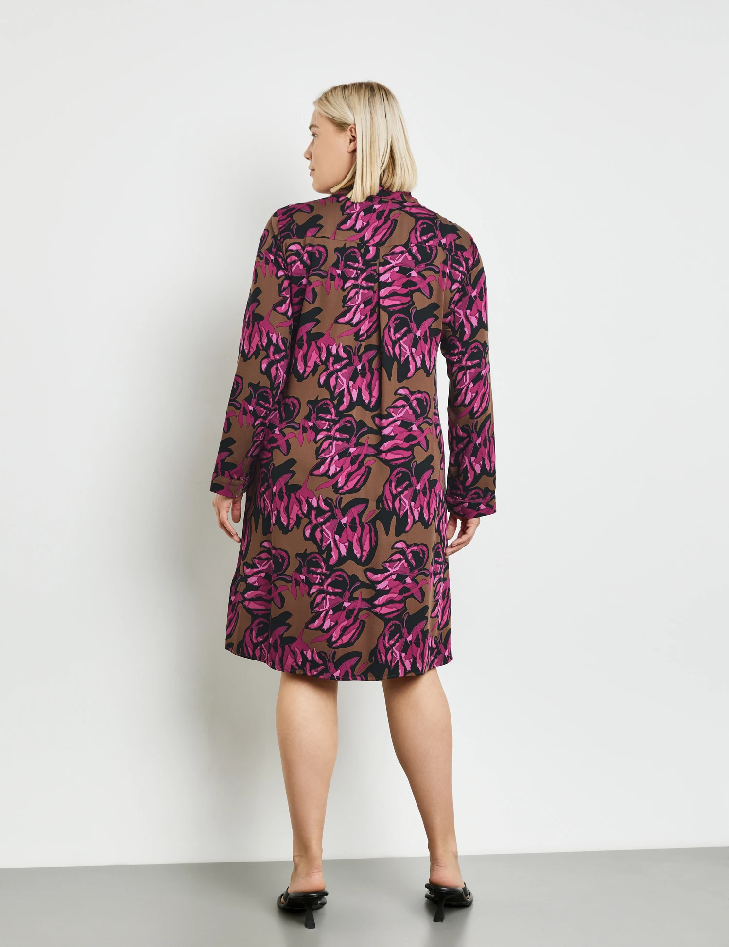 Blusenkleid Aus Satin-Qualität 7 Blusenkleid Aus Satin-Qualität - Image 5