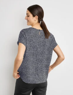 Gerry Weber Blusenshirt Mit Minimalmuster EcoVero -Feine Mode blusenshirt mit minimalmuster ecovero 104