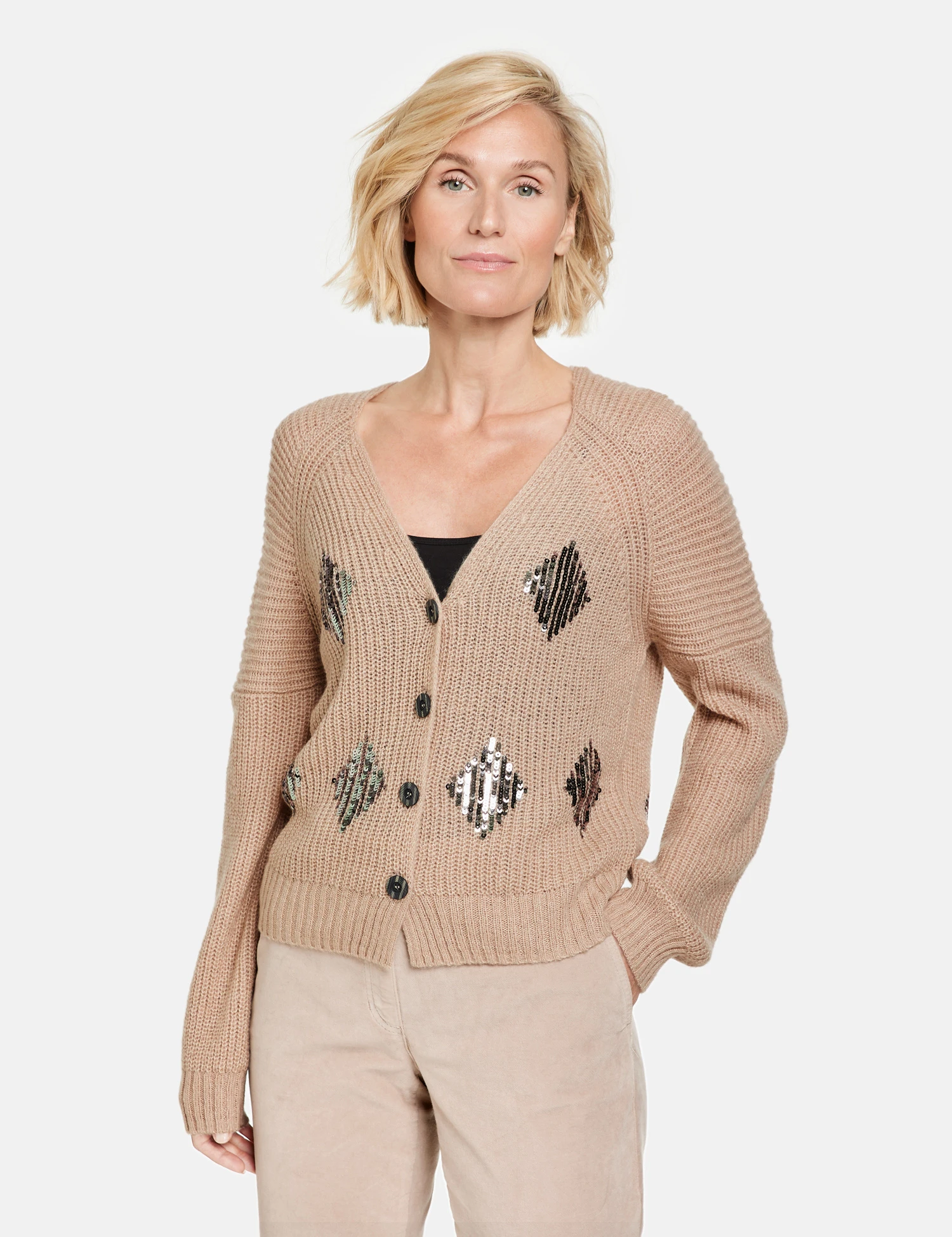 Gerry Weber Cardigan Mit Pailletten-Dekor 9 Gerry Weber Cardigan Mit Pailletten-Dekor - Image 7