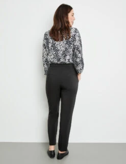 Gerry Weber Elegante Stretchhose Mit Längsbiesen -Feine Mode elegante stretchhose mit laengsbiesen 104