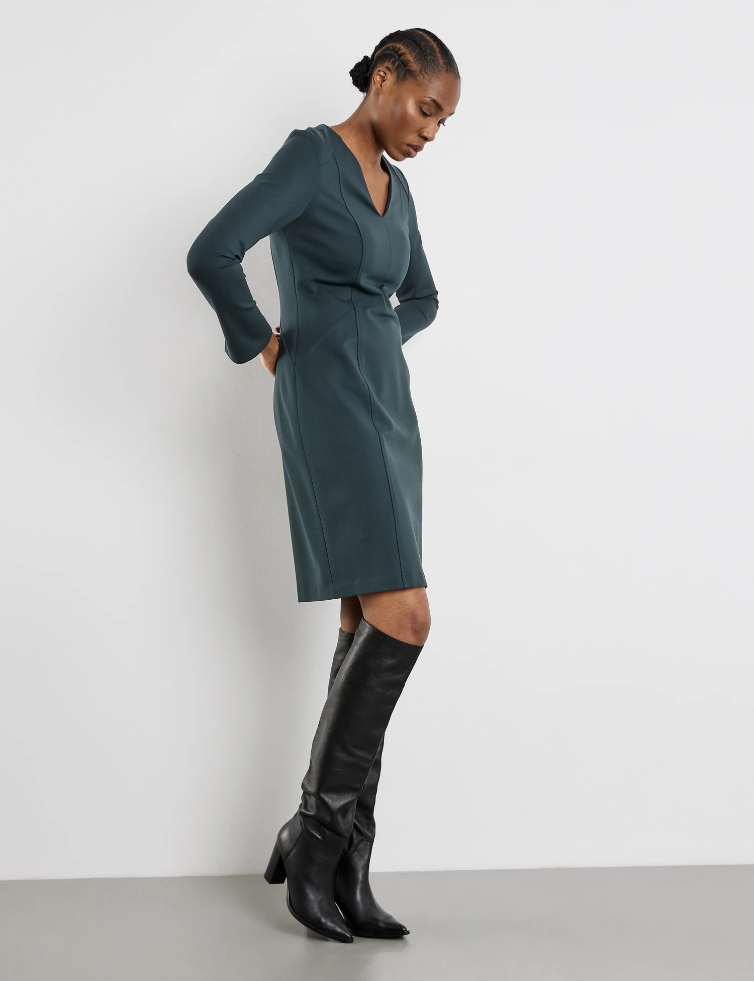 Gerry Weber Figurbetontes Etuikleid Mit Langem Rückenzipper 7 Gerry Weber Figurbetontes Etuikleid Mit Langem Rückenzipper - Image 5