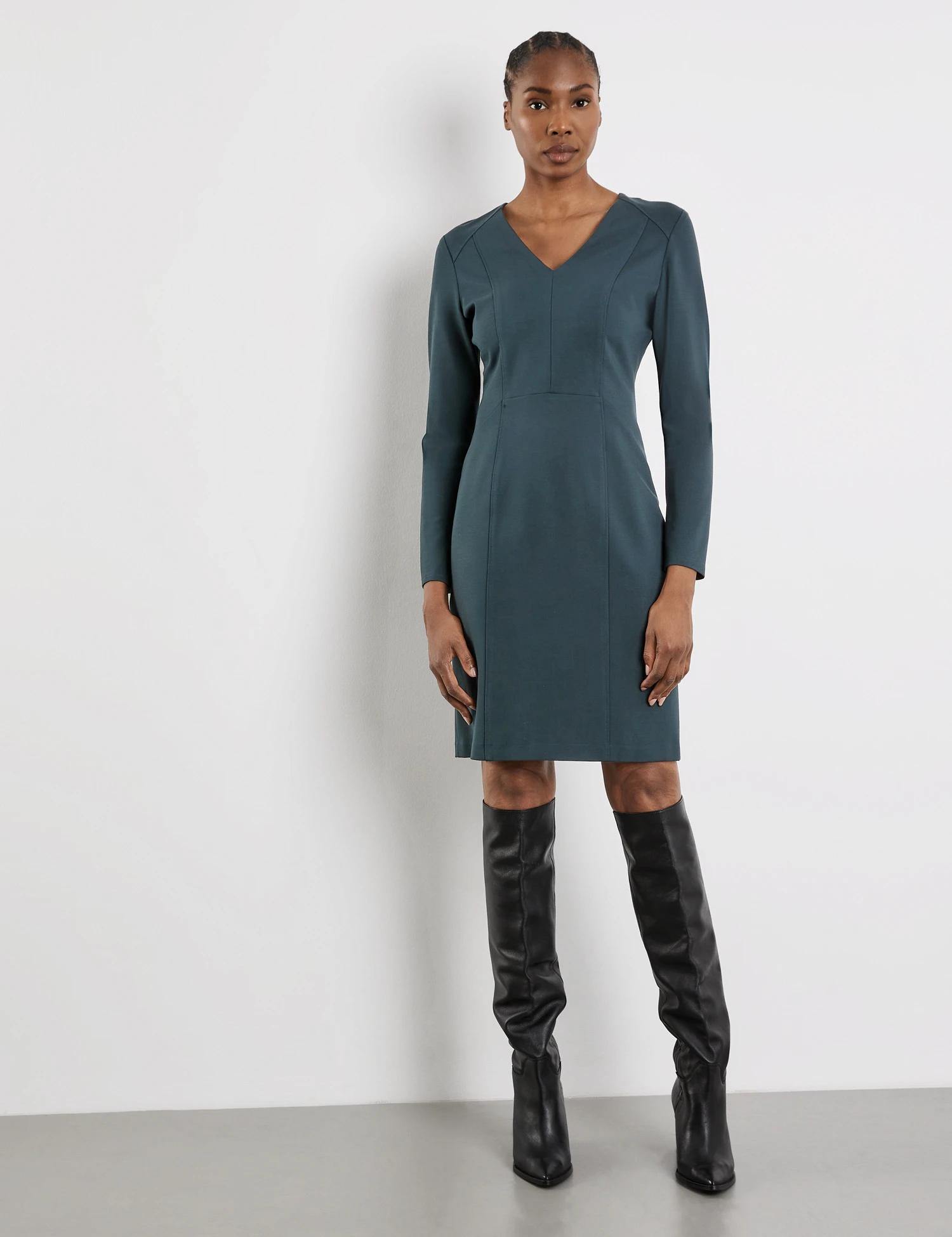 Gerry Weber Figurbetontes Etuikleid Mit Langem Rückenzipper 3 Gerry Weber Figurbetontes Etuikleid Mit Langem Rückenzipper