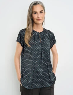 Gerry Weber Fließende Kurzarmbluse Mit Grafischem Muster