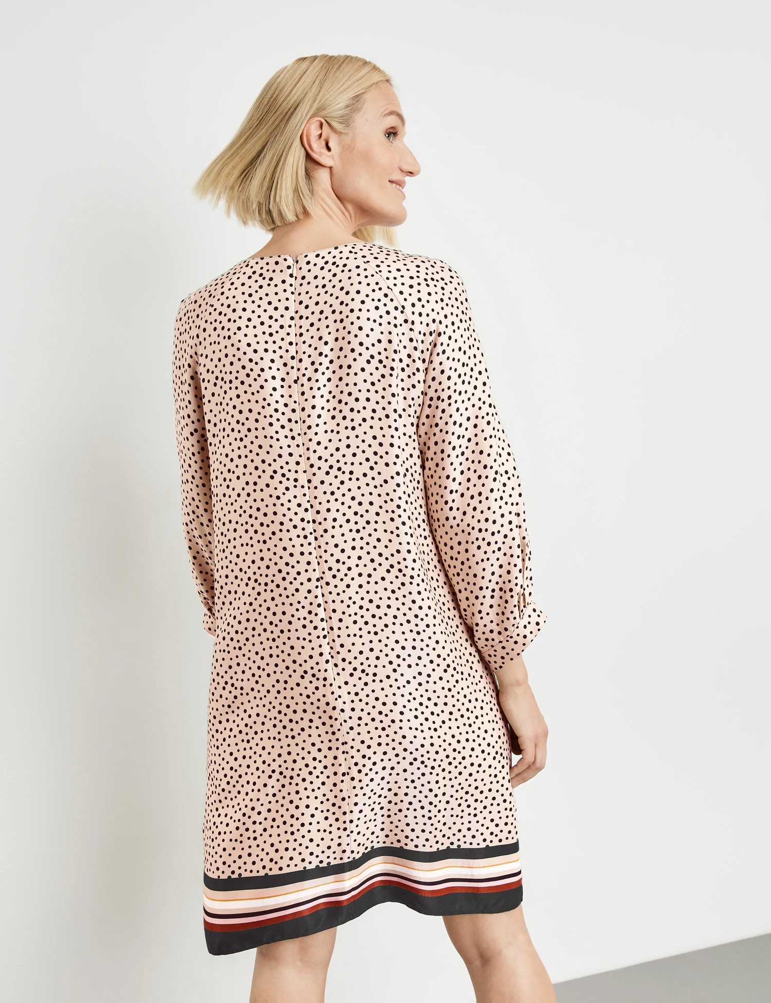 Gerry Weber Fließendes Kleid Mit Ballonärmeln 8 Gerry Weber Fließendes Kleid Mit Ballonärmeln - Image 6