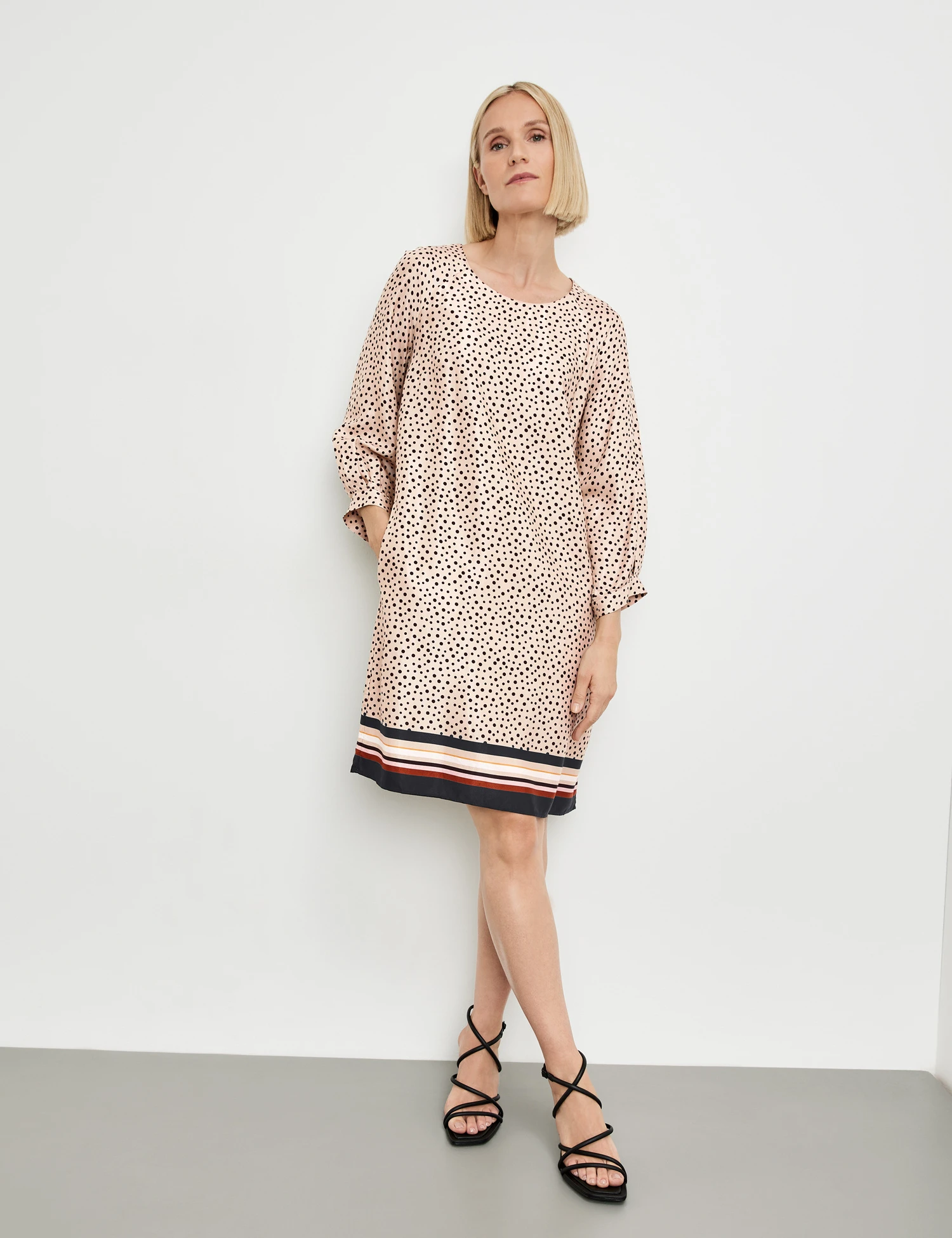 Gerry Weber Fließendes Kleid Mit Ballonärmeln 3 Gerry Weber Fließendes Kleid Mit Ballonärmeln