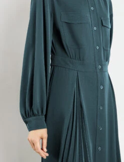 Gerry Weber Fließendes Kleid Mit Dekoartiven Falten -Feine Mode fliessendes kleid mit dekoartiven falten 100