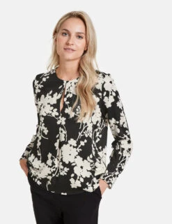 Taifun Floral Gemusterte Langarmbluse Mit Aufspringender Falte -Feine Mode floral gemusterte langarmbluse mit aufspringender falte 01