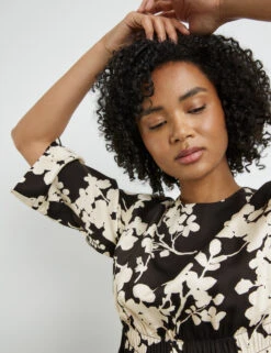 Taifun Floral Gemustertes Kleid Mit Elastischem Taillenband -Feine Mode floral gemustertes kleid mit elastischem taillenband 100