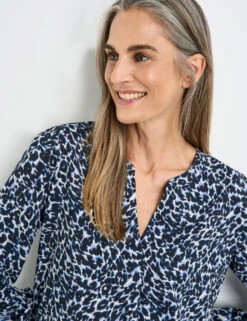 Gerry Weber Gemusterte Bluse Mit Falte Am Vorderteil 12 Gerry Weber Gemusterte Bluse Mit Falte Am Vorderteil -Feine Mode gemusterte bluse mit falte am vorderteil 100