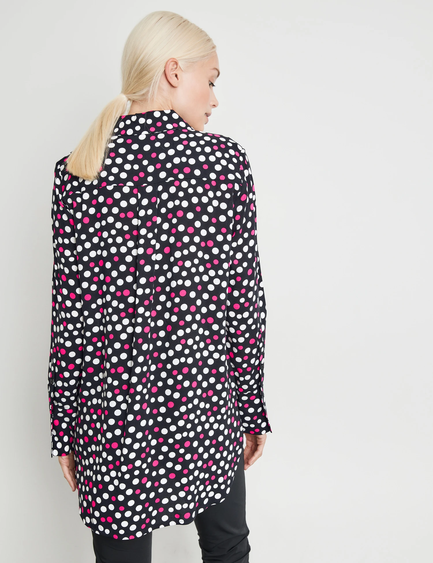 Taifun Gemusterte Longbluse Mit Verlängertem Rückenteil 7 Taifun Gemusterte Longbluse Mit Verlängertem Rückenteil - Image 5