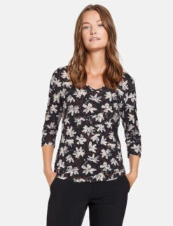 Taifun Gemustertes 3/4 Arm Shirt Mit V-Ausschnitt -Feine Mode gemustertes 34 arm shirt mit v ausschnitt 01