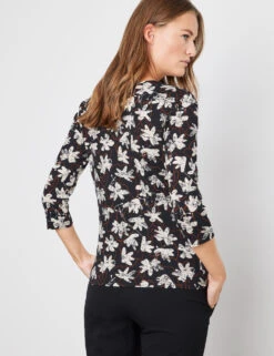 Taifun Gemustertes 3/4 Arm Shirt Mit V-Ausschnitt -Feine Mode gemustertes 34 arm shirt mit v ausschnitt 104