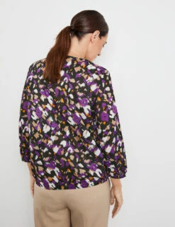 Gerry Weber Gemustertes Blusenshirt Mit Elastischem Saum -Feine Mode gemustertes blusenshirt mit elastischem saum 104
