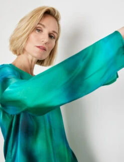 Gerry Weber Gemustertes Blusenshirt Mit Geschlitzten Ärmeln -Feine Mode gemustertes blusenshirt mit geschlitzten aermeln 100