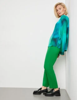 Gerry Weber Gemustertes Blusenshirt Mit Geschlitzten Ärmeln -Feine Mode gemustertes blusenshirt mit geschlitzten aermeln 102