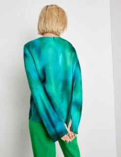 Gerry Weber Gemustertes Blusenshirt Mit Geschlitzten Ärmeln -Feine Mode gemustertes blusenshirt mit geschlitzten aermeln 104