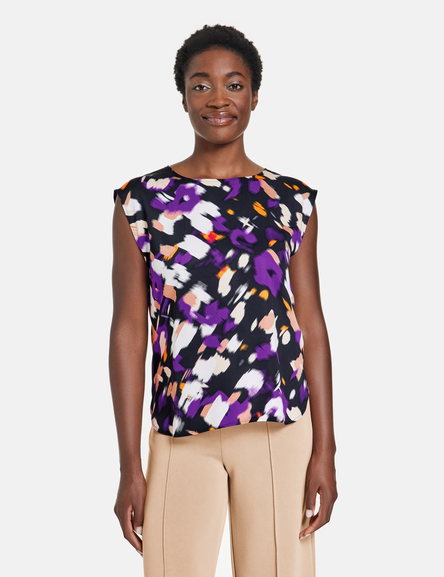 Gerry Weber Gemustertes Blusenshirt Mit Kleinem Schlitz Am Rücken 9 Gerry Weber Gemustertes Blusenshirt Mit Kleinem Schlitz Am Rücken - Image 7