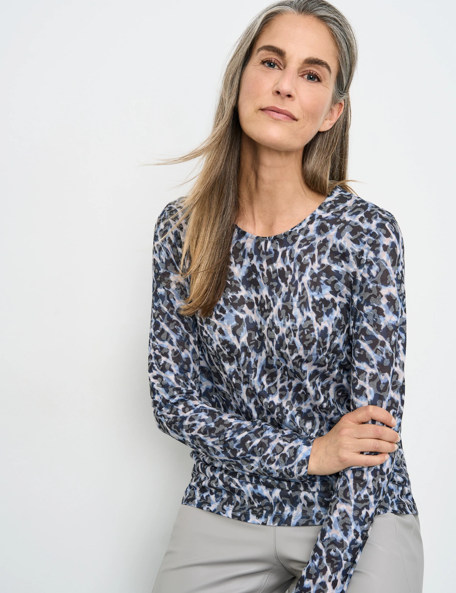 Gerry Weber Gemustertes Langarmshirt Mit Ausbrenner-Qualität 7 Gerry Weber Gemustertes Langarmshirt Mit Ausbrenner-Qualität - Image 5