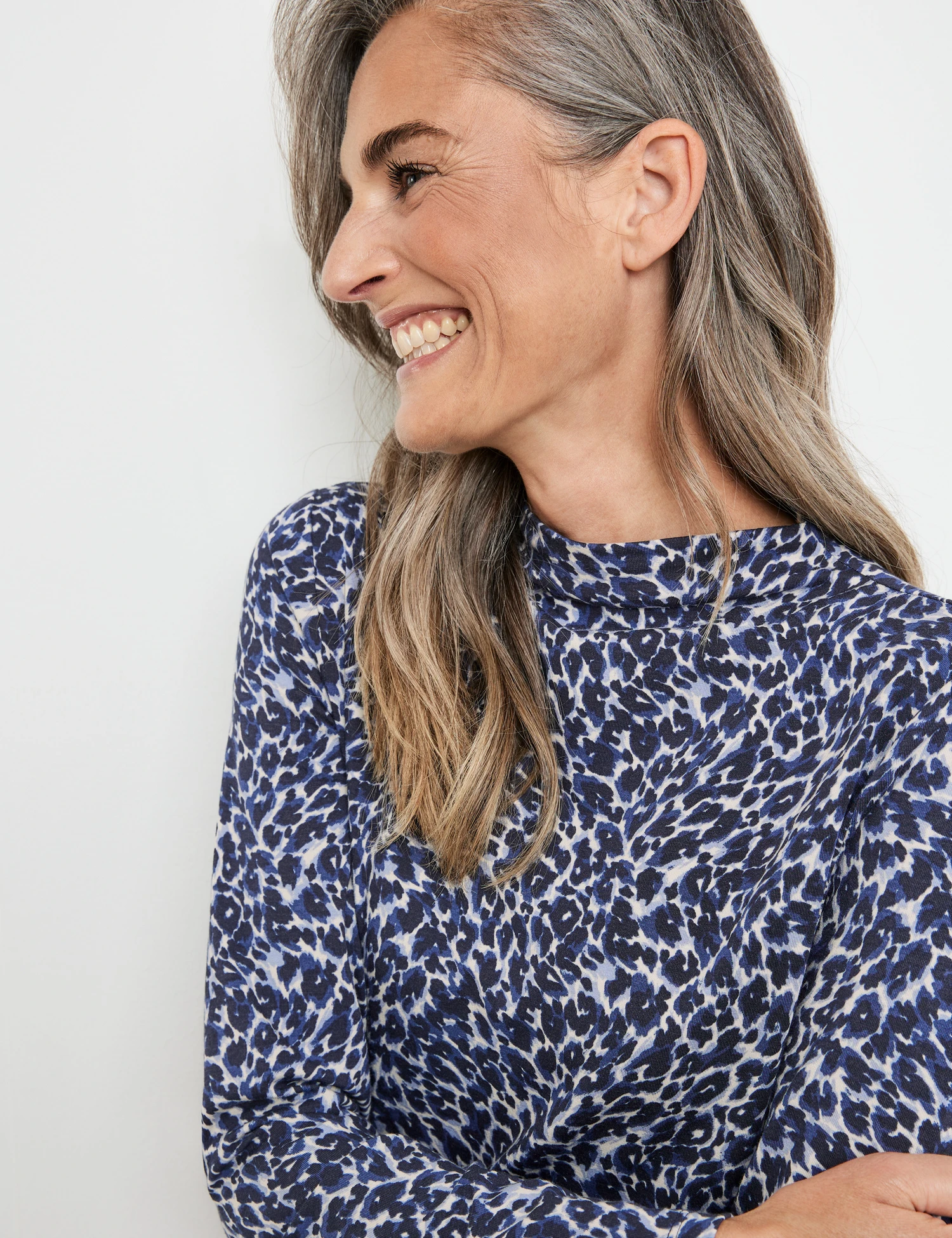 Gerry Weber Gemustertes Langarmshirt Mit Turtleneck 6 Gerry Weber Gemustertes Langarmshirt Mit Turtleneck - Image 4