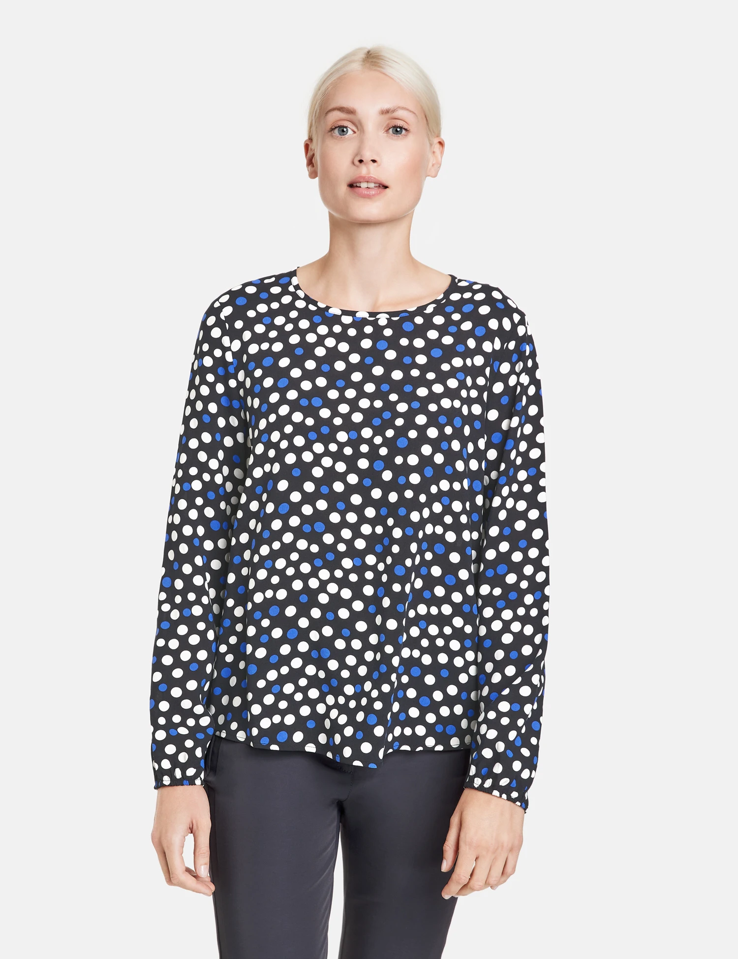 Taifun Gepunktetes Blusenshirt Mit Elastischem Ärmelsaum 8 Taifun Gepunktetes Blusenshirt Mit Elastischem Ärmelsaum - Image 6