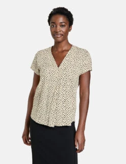 Gerry Weber Gepunktetes Blusenshirt Mit Falte 15 Gerry Weber Gepunktetes Blusenshirt Mit Falte -Feine Mode gepunktetes blusenshirt mit falte 01
