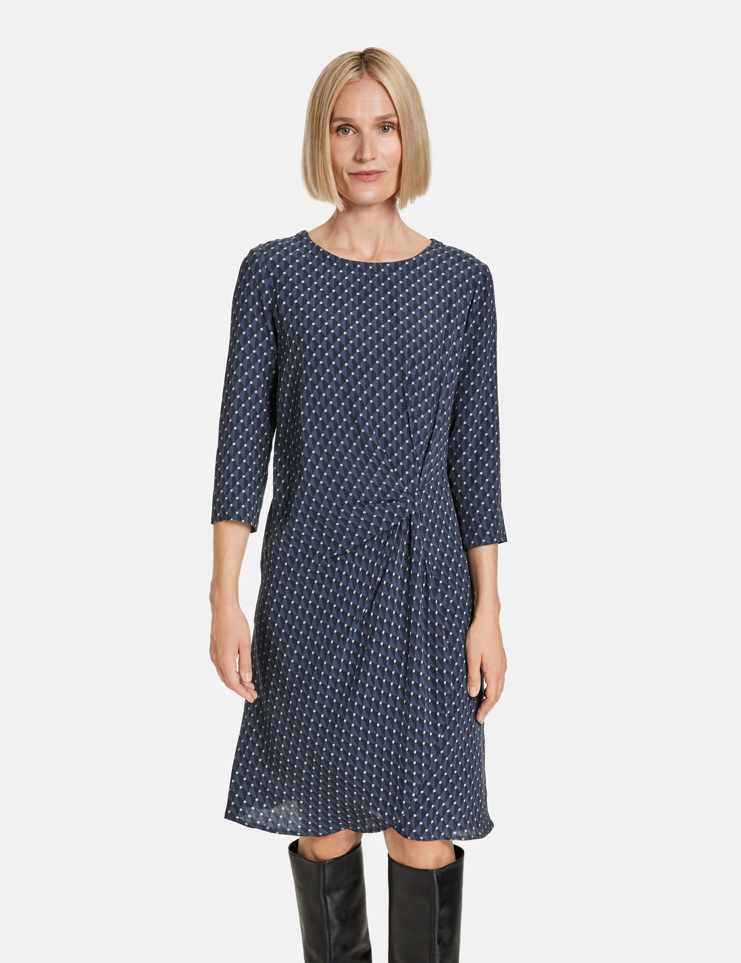 Gerry Weber Gepunktetes Kleid Mit Knotendetail 9 Gerry Weber Gepunktetes Kleid Mit Knotendetail - Image 7