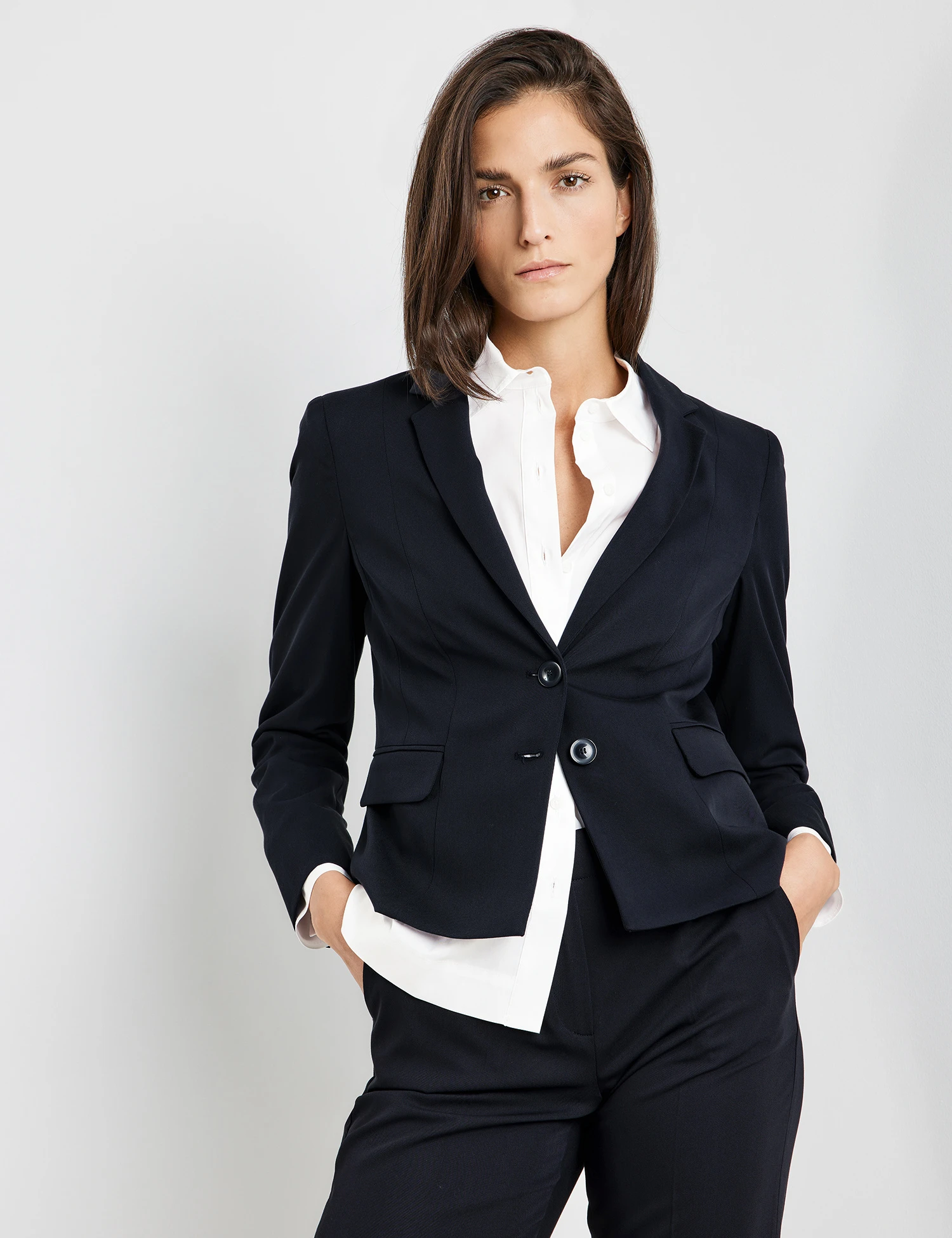 Gerry Weber Kurzer Blazer Mit Revers 7 Gerry Weber Kurzer Blazer Mit Revers - Image 5