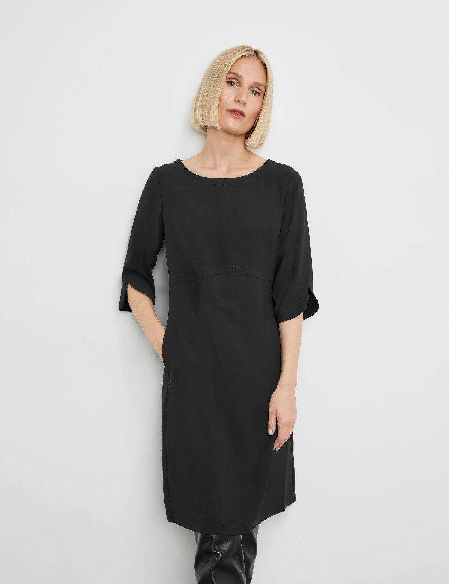 Gerry Weber Kurzes Kleid Mit Teilungsnaht 3 Gerry Weber Kurzes Kleid Mit Teilungsnaht