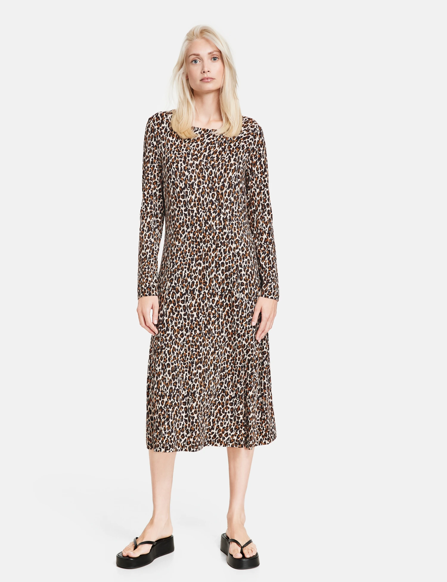 Taifun Leicht Ausgestelltes Jerseykleid Mit Schlitz Und Knotendetail 8 Taifun Leicht Ausgestelltes Jerseykleid Mit Schlitz Und Knotendetail - Image 6