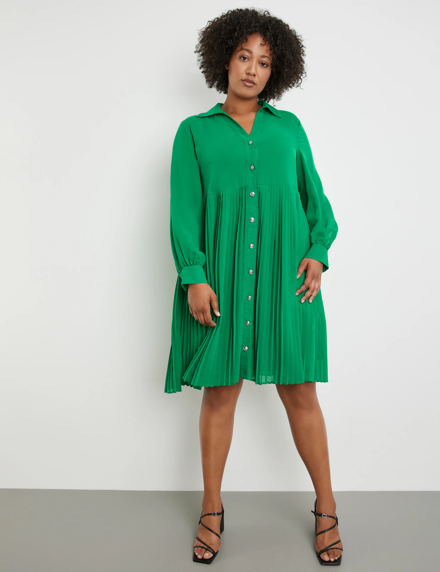 Plisseekleid Mit Unterkleid 3 Plisseekleid Mit Unterkleid