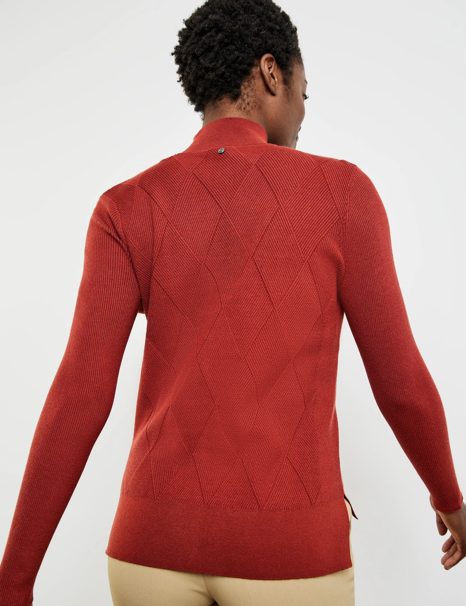 Gerry Weber Pullover Mit Turtleneck Und Rauten-Struktur 8 Gerry Weber Pullover Mit Turtleneck Und Rauten-Struktur - Image 6