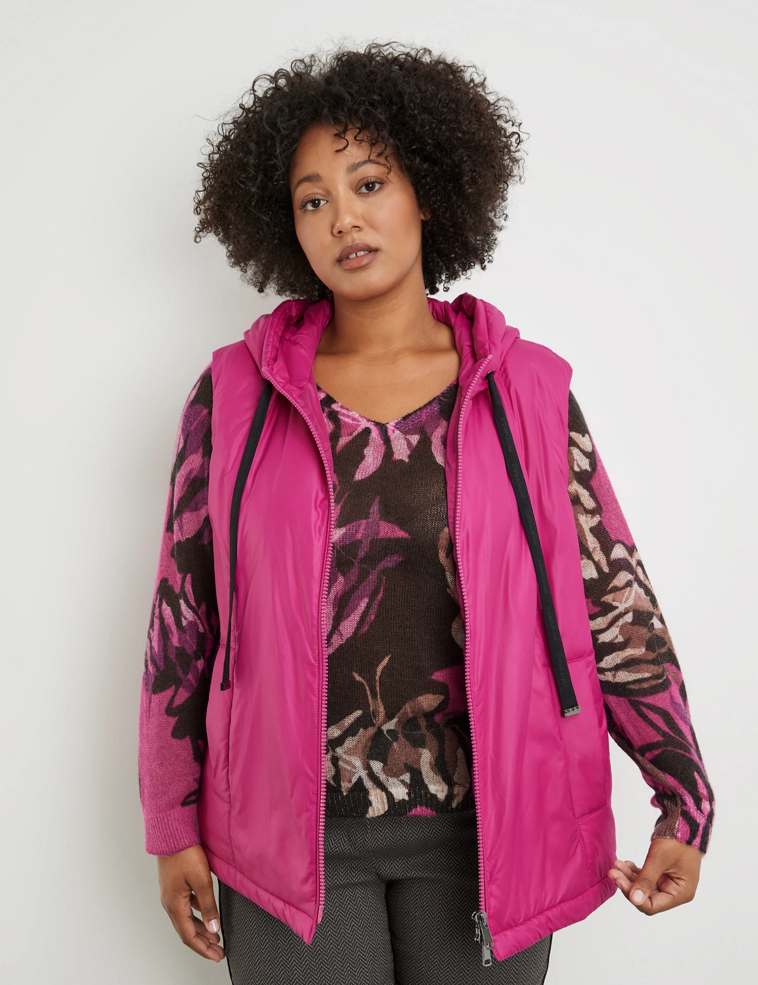 Steppweste Mit Kapuze 3 Steppweste Mit Kapuze