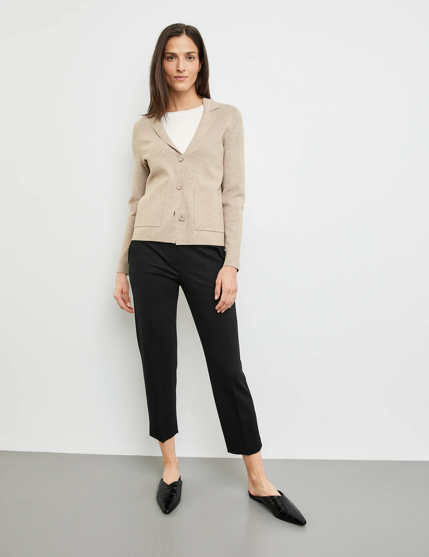 Gerry Weber Strickjacke Aus Feinstrick Mit Kragen 7 Gerry Weber Strickjacke Aus Feinstrick Mit Kragen - Image 5