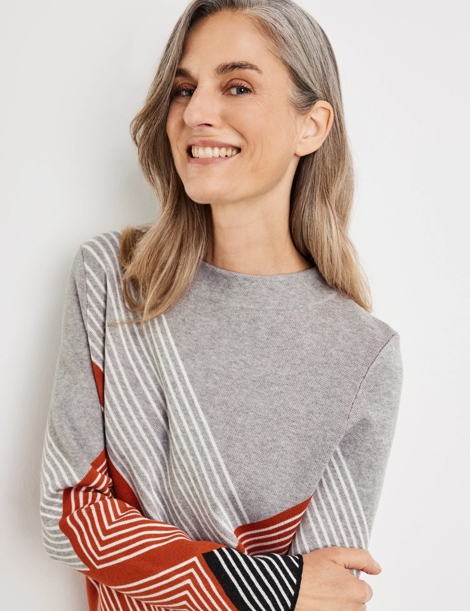 Gerry Weber Strickkleid Mit Grafischem Muster 6 Gerry Weber Strickkleid Mit Grafischem Muster - Image 4