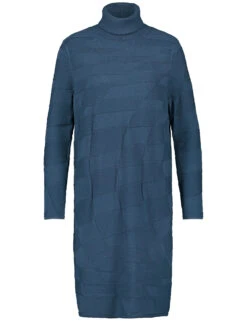 Feine Mode -Feine Mode strickkleid mit rollkragen und strick muster 02