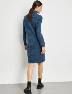 Gerry Weber Strickkleid Mit Rollkragen Und Strick-Muster -Feine Mode strickkleid mit rollkragen und strick muster 104