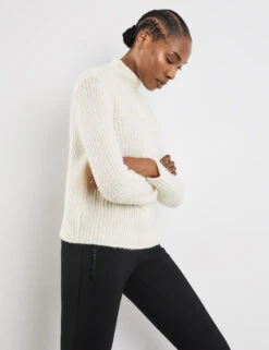 Gerry Weber Strickpullover Mit Stehkragen Und Zopfmuster 13 Gerry Weber Strickpullover Mit Stehkragen Und Zopfmuster -Feine Mode strickpullover mit stehkragen und zopfmuster 102